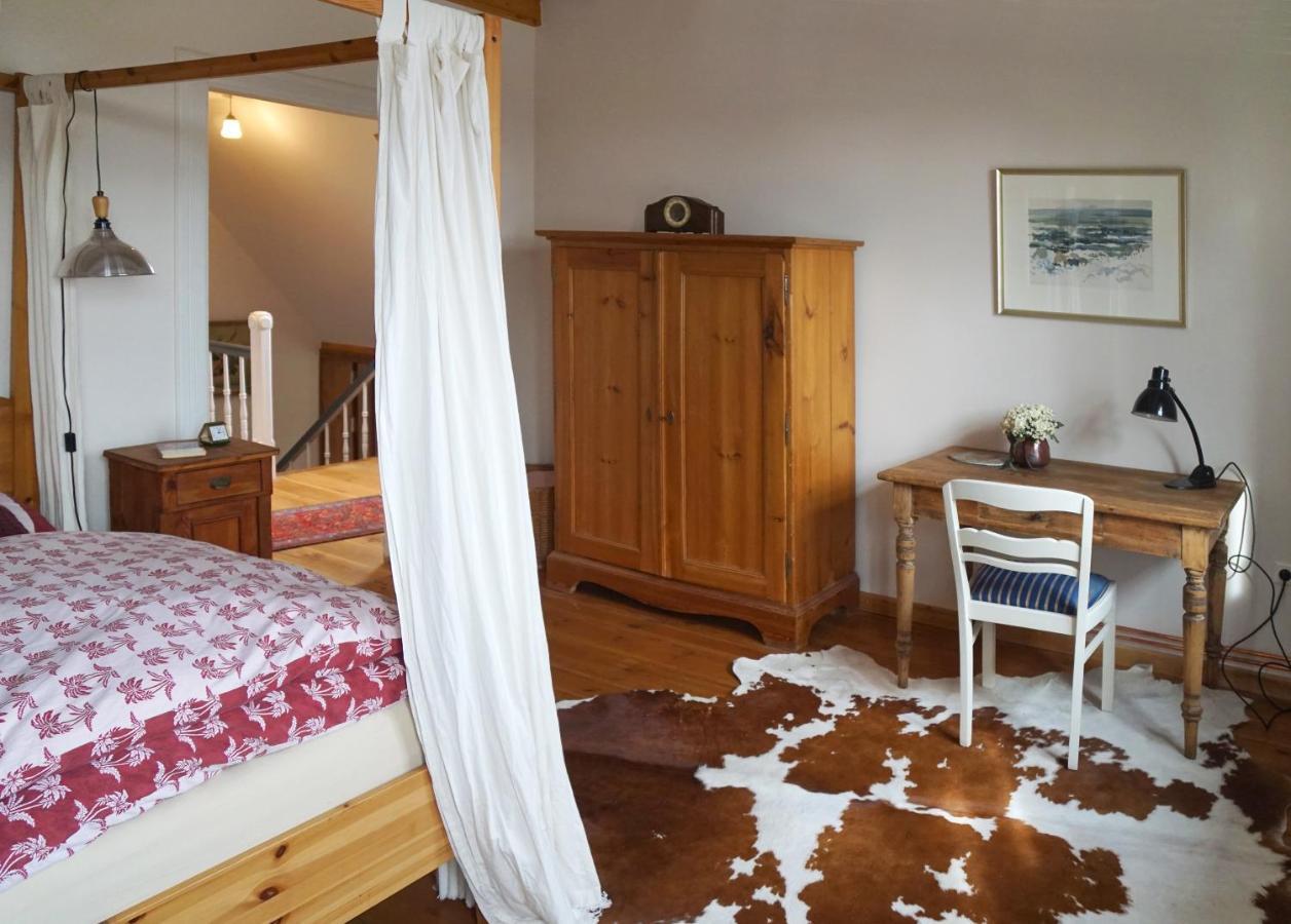 Gaestehaus Kibbel Bosau ภายนอก รูปภาพ